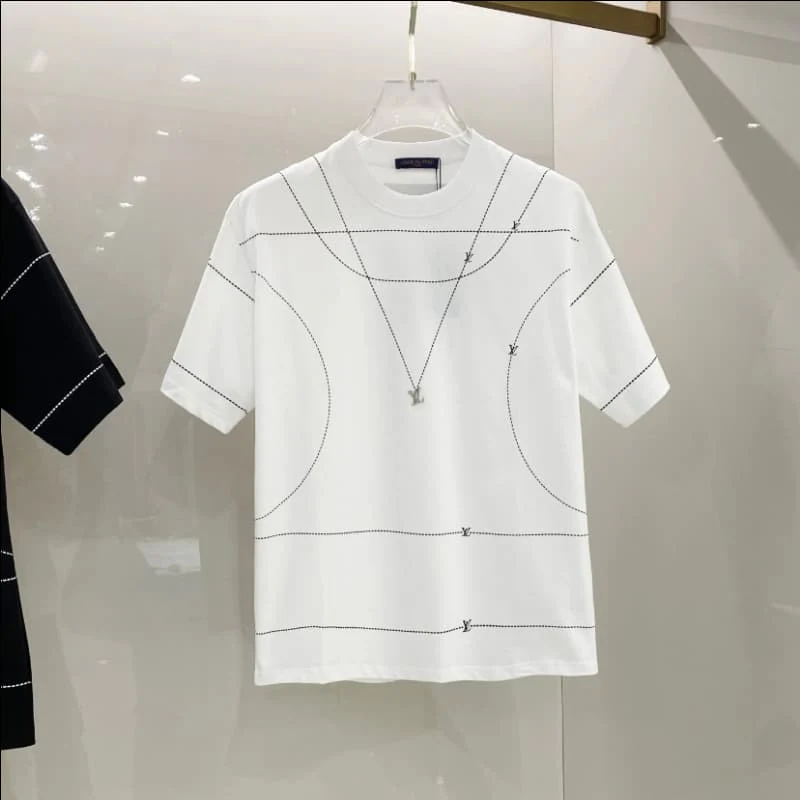 2025 Line Necklace & Metal Accent T-Shirt