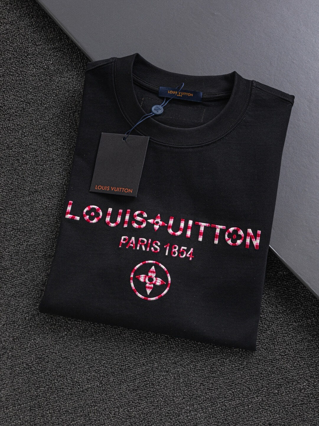 Three-Dimensional Embroidery T Shirt