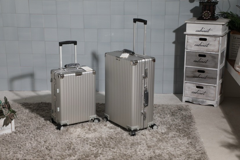 RIMOWA Classic 972