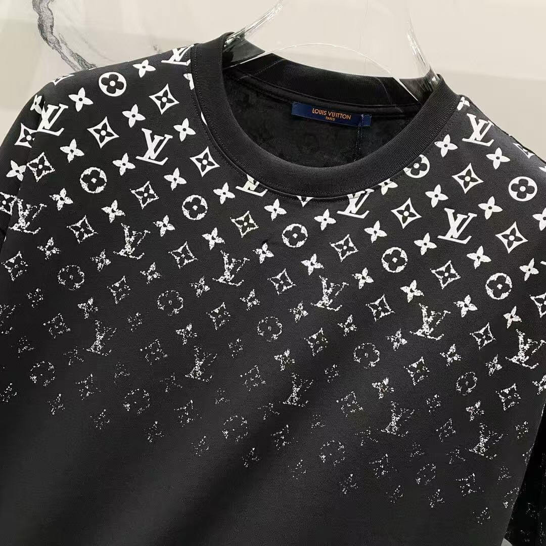 New Gradient Print T Shirt