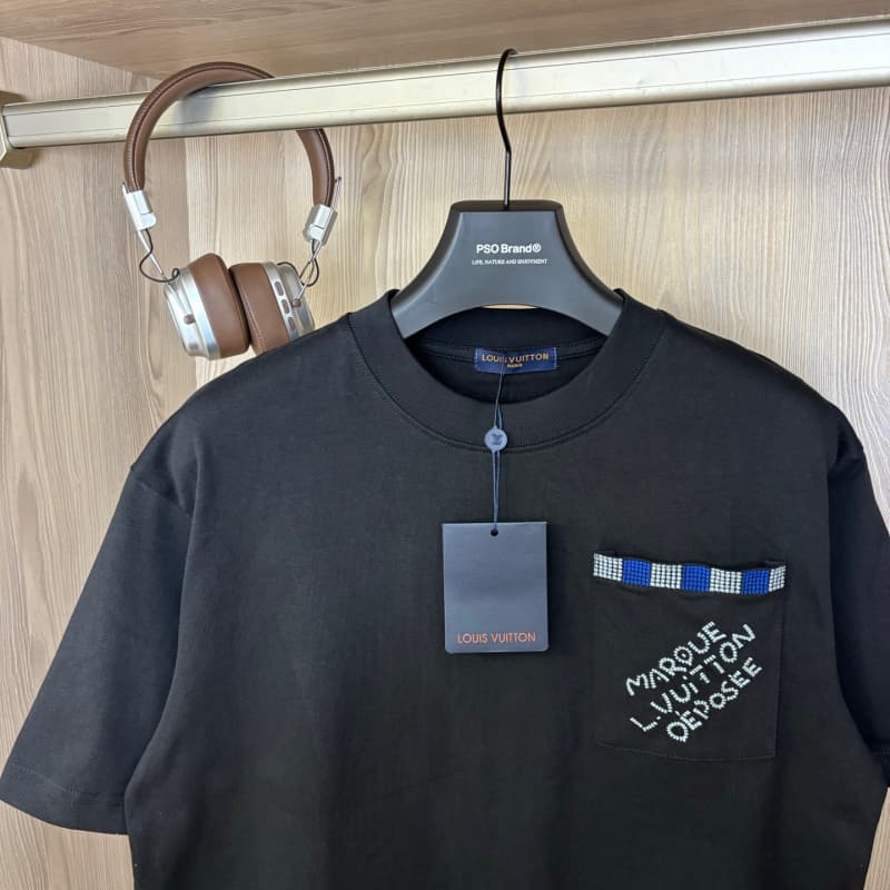 Chest Pocket Embroidery Letter T-shirt