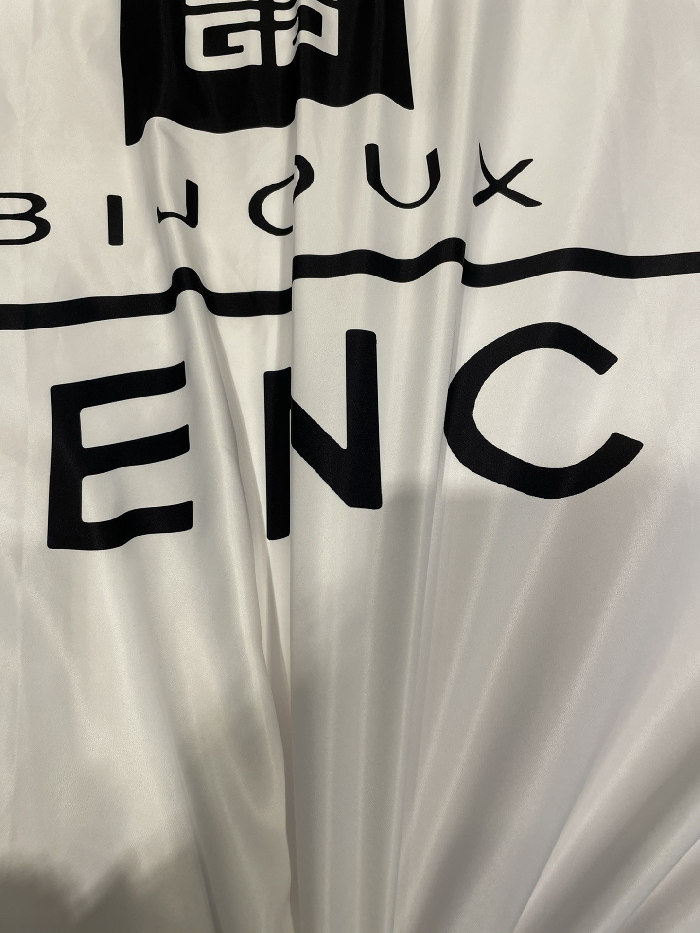 Bedding-GIVENCHY four-piec e set