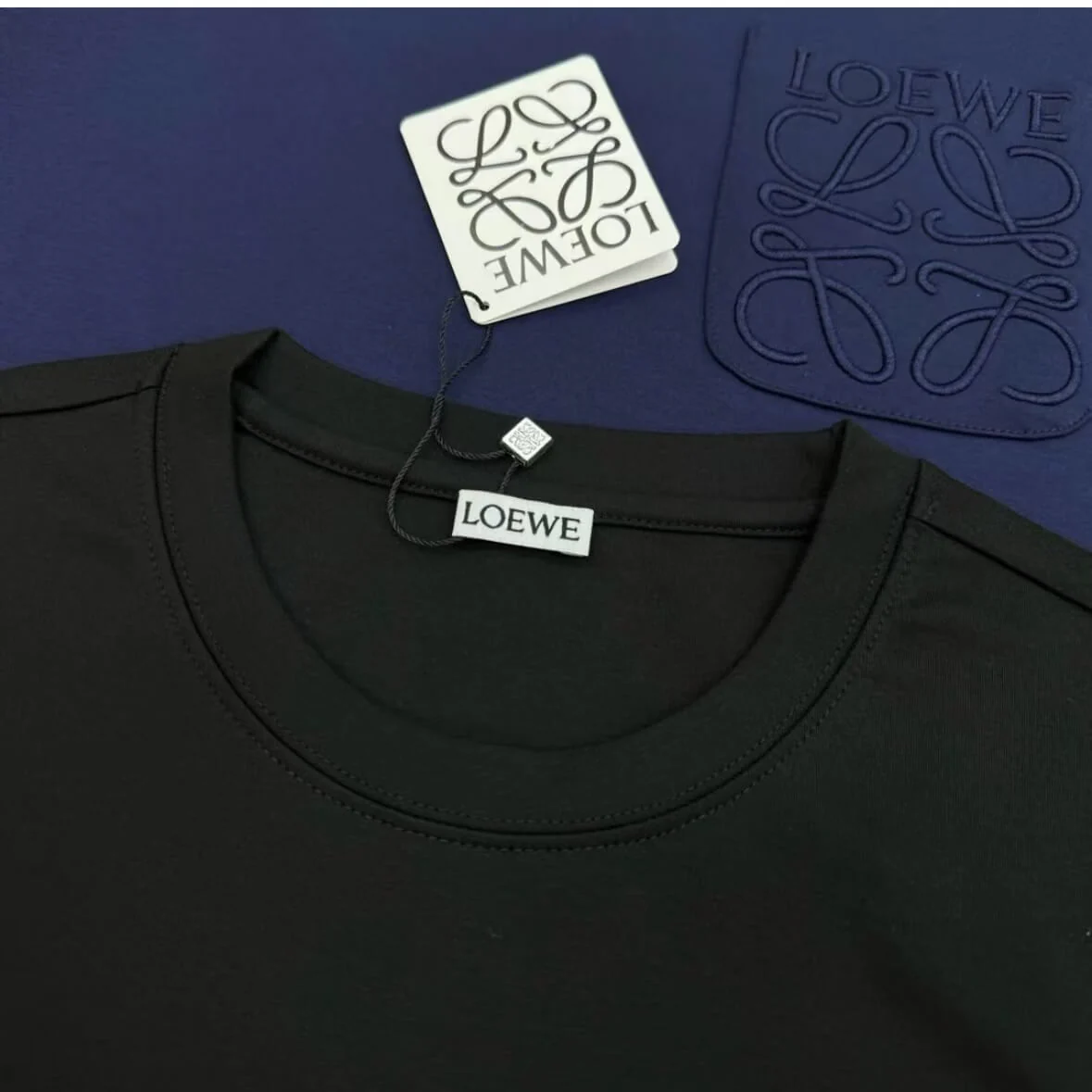 Minimalist Pocket Embroidered Design T-Shirt