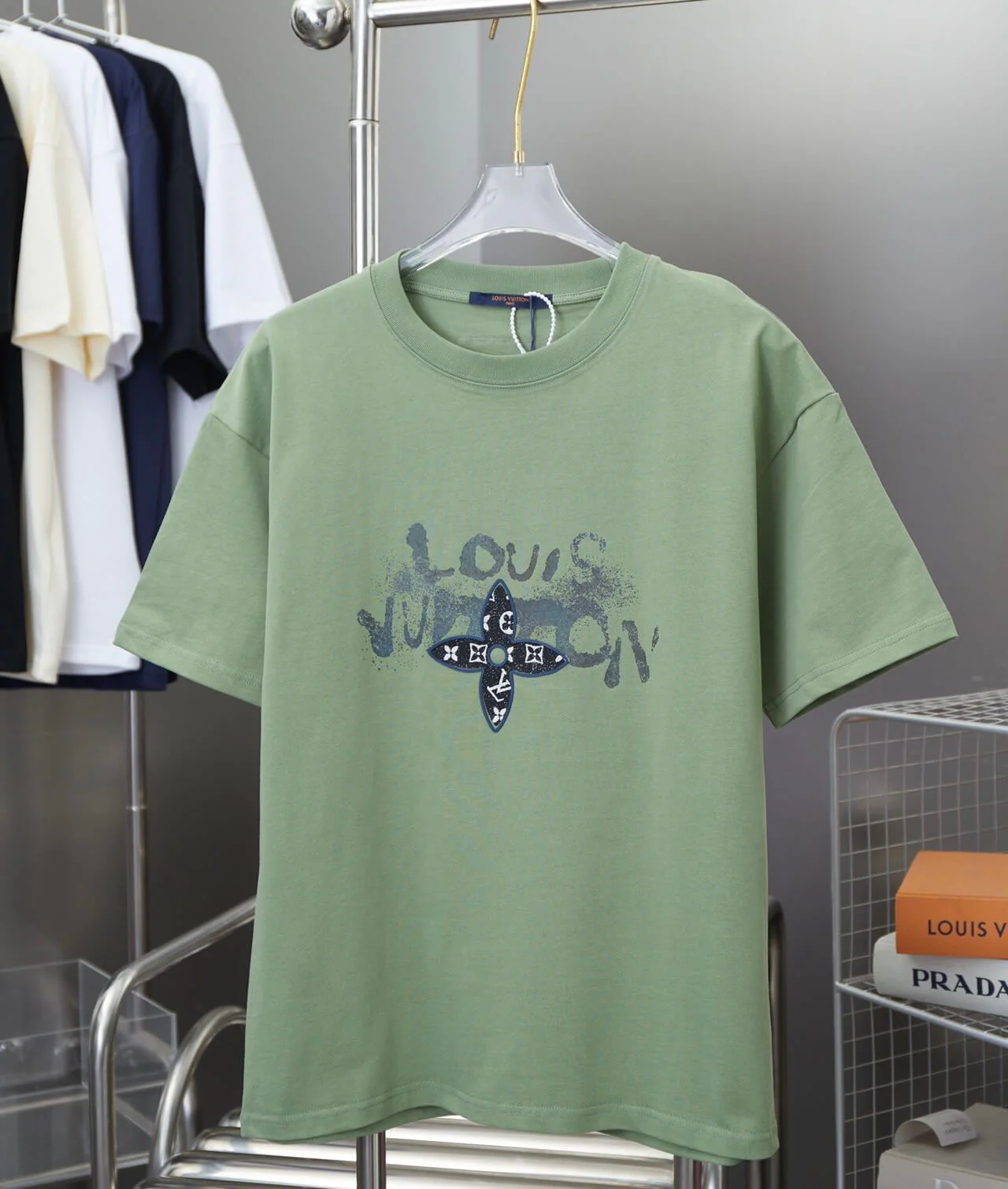 3D Four-Leaf Clover Print T-Shirt