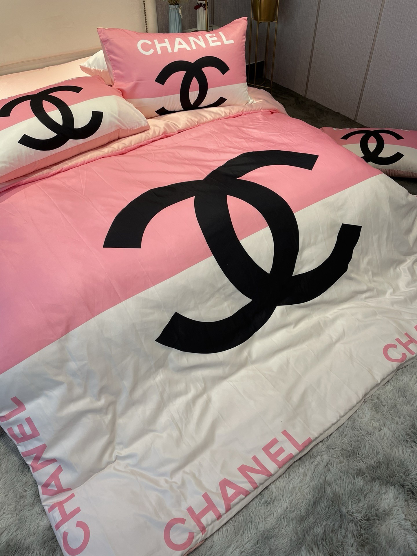 Bedding-Chanel four-piece s et