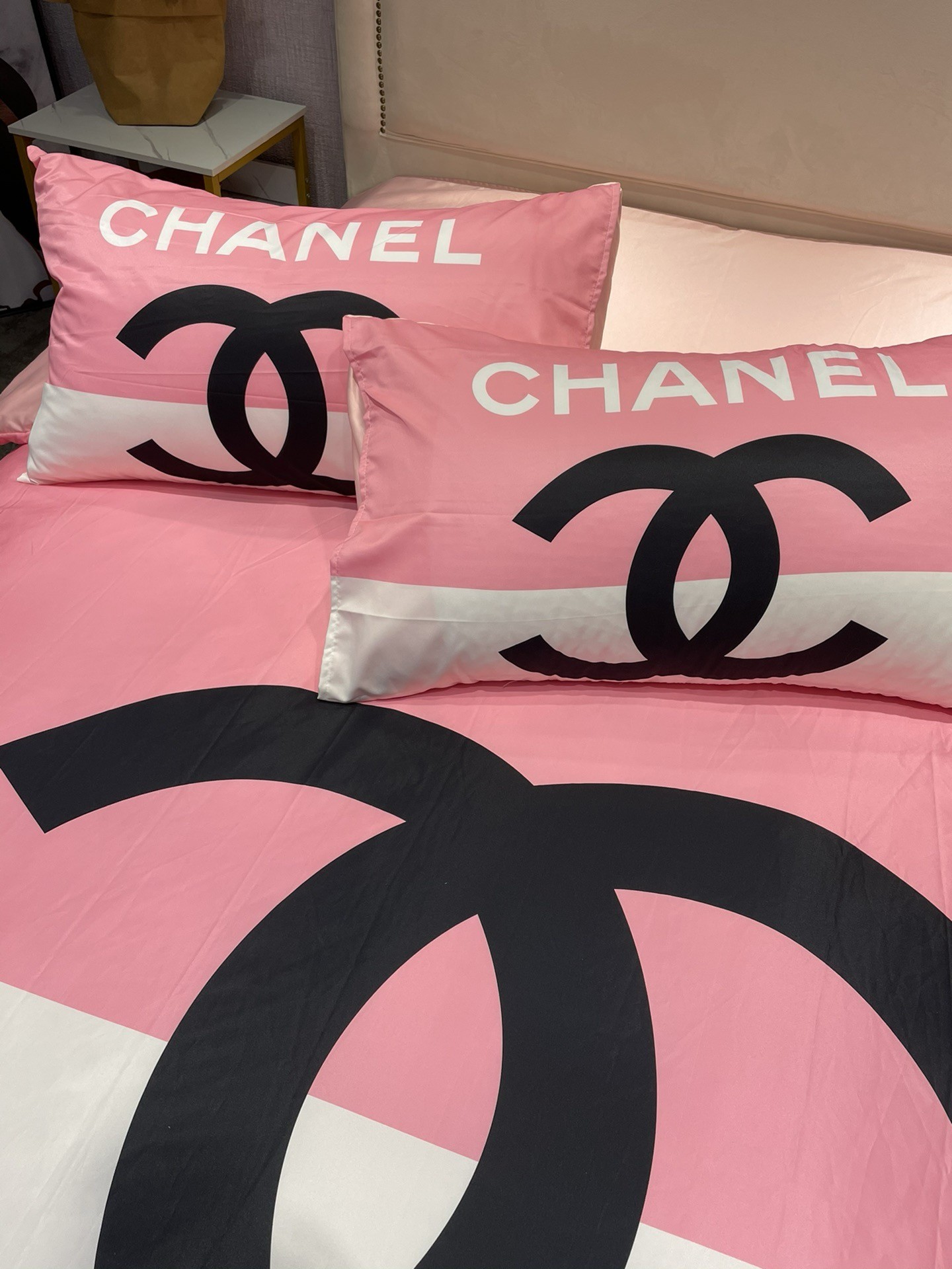 Bedding-Chanel four-piece s et