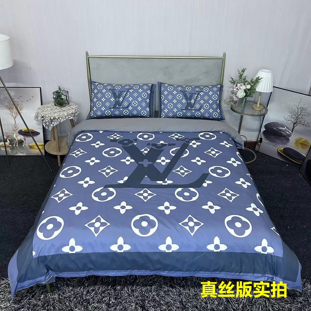 Bedding-Louis Vuitton four-p iece set
