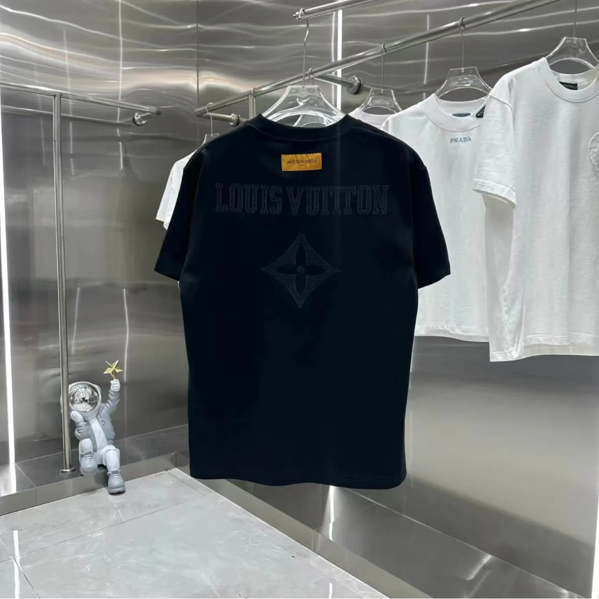 Trendy 3D Embroidered Letter And Pattern T-Shirt