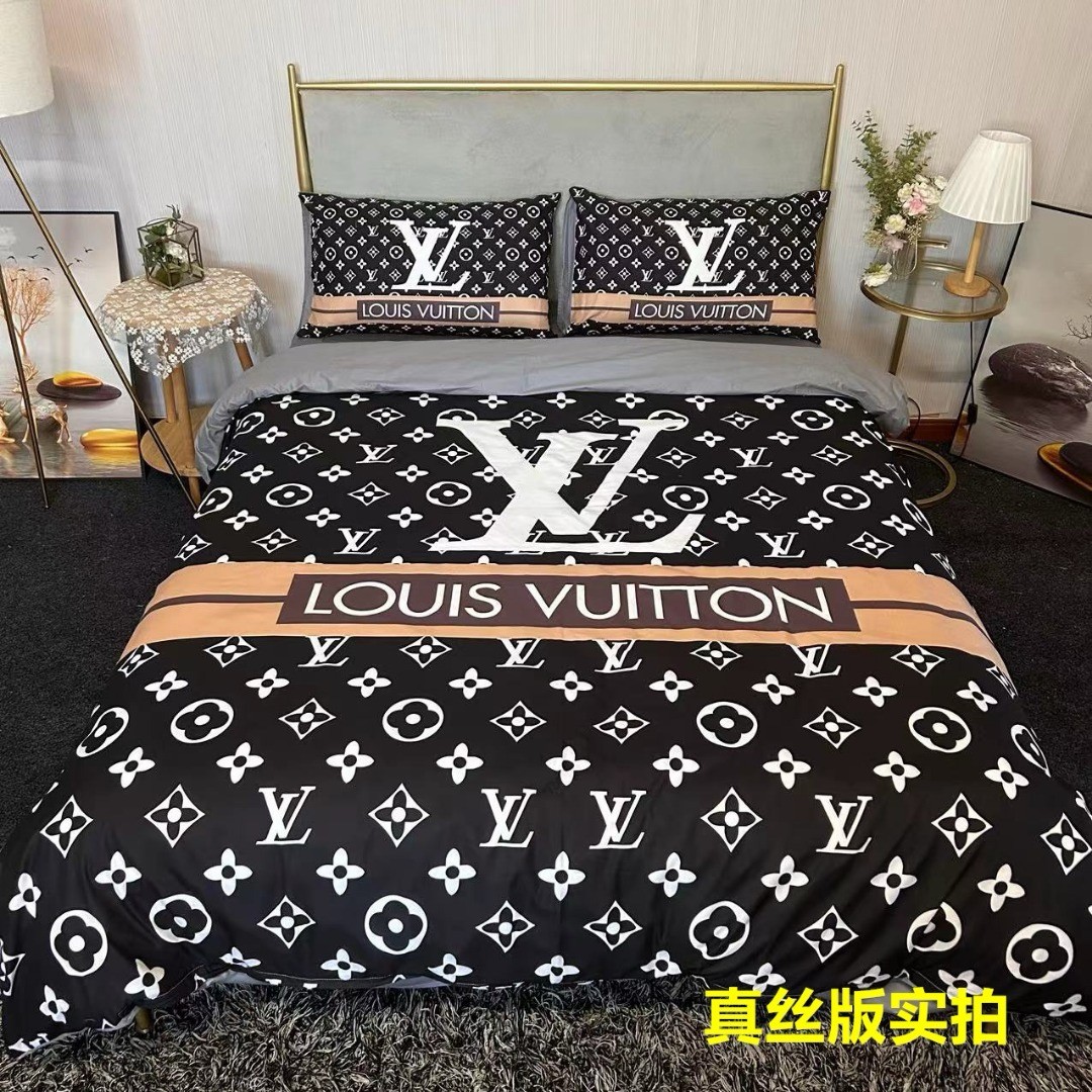 Bedding-Louis Vuitton four-p iece set