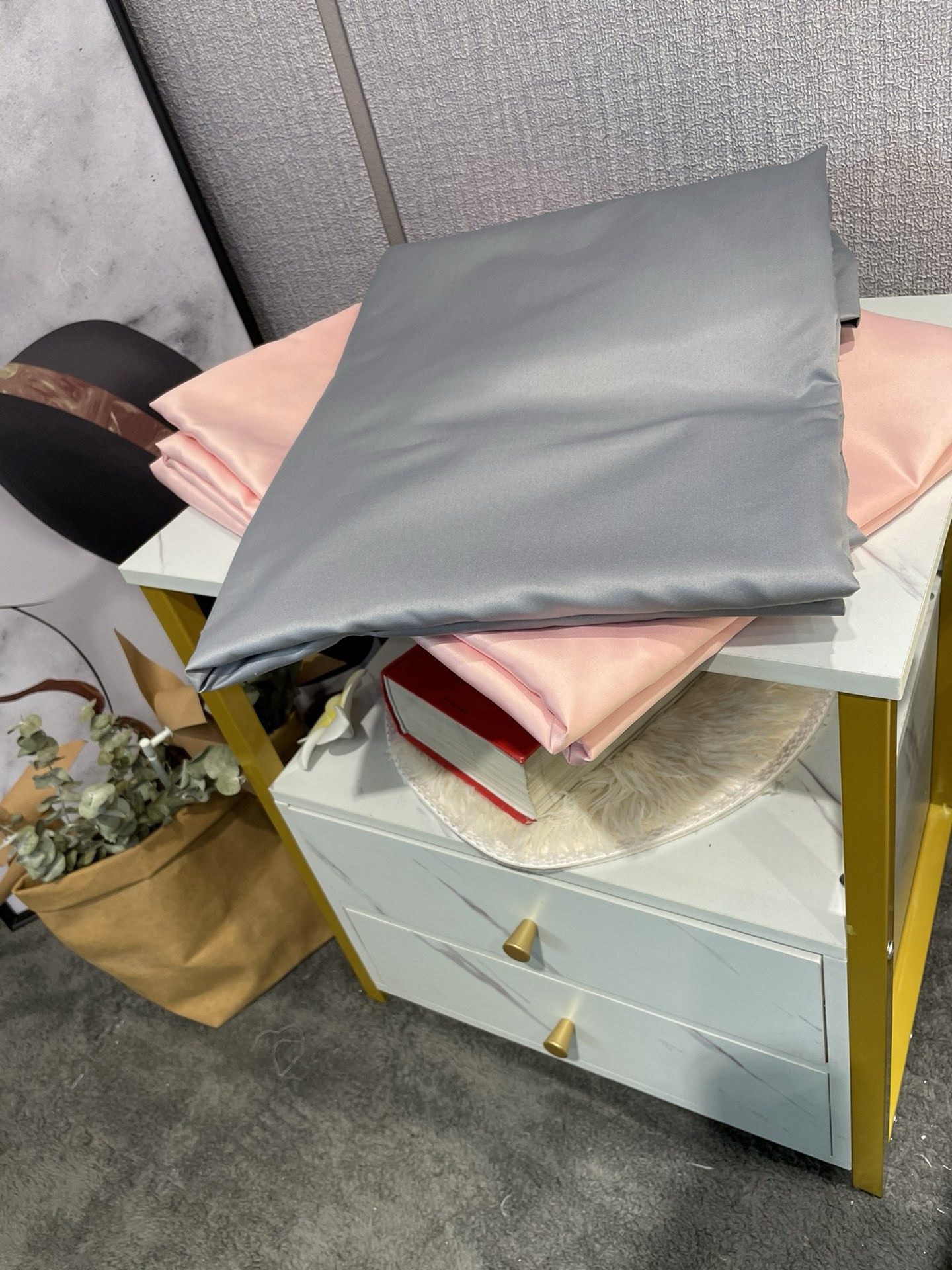 Bedding-Louis Vuitton four-p iece set