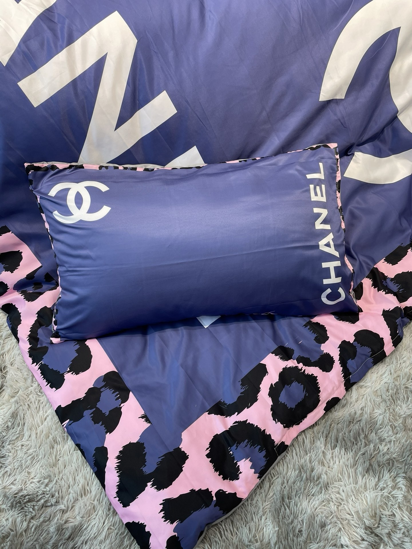 Bedding-Chanel four-piece s et