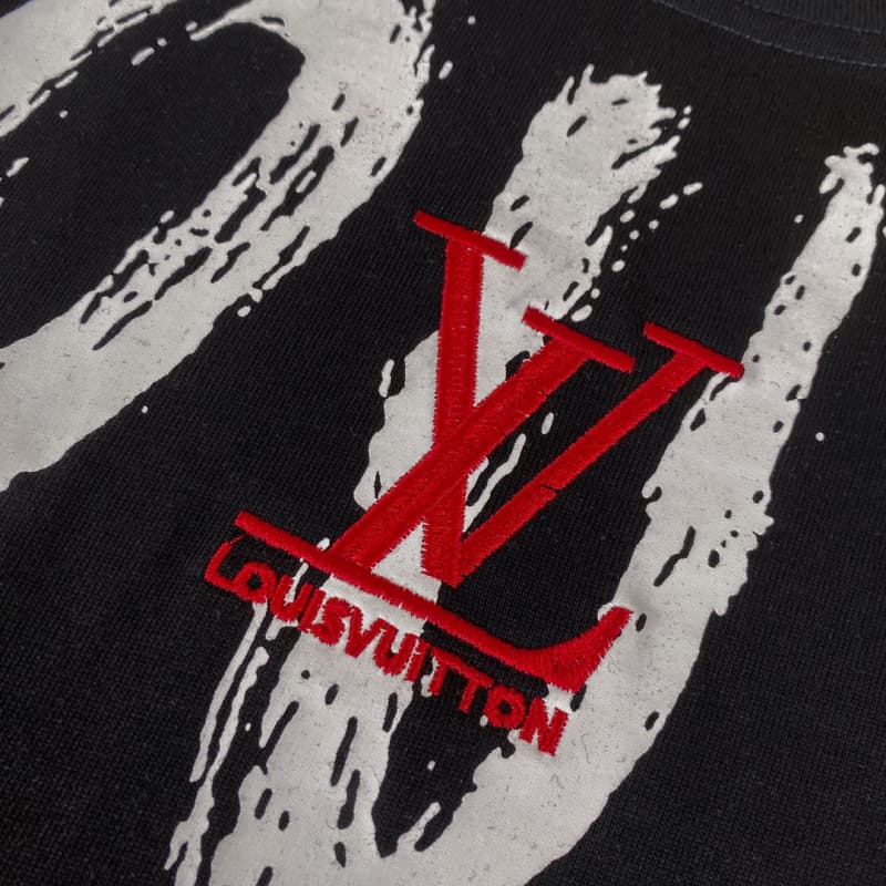 Necklace Letter + Chest Embroidery T-shirt