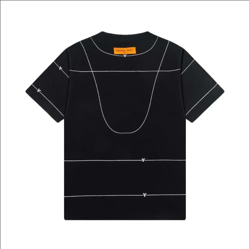 2025 Line Necklace & Metal Accent T-Shirt