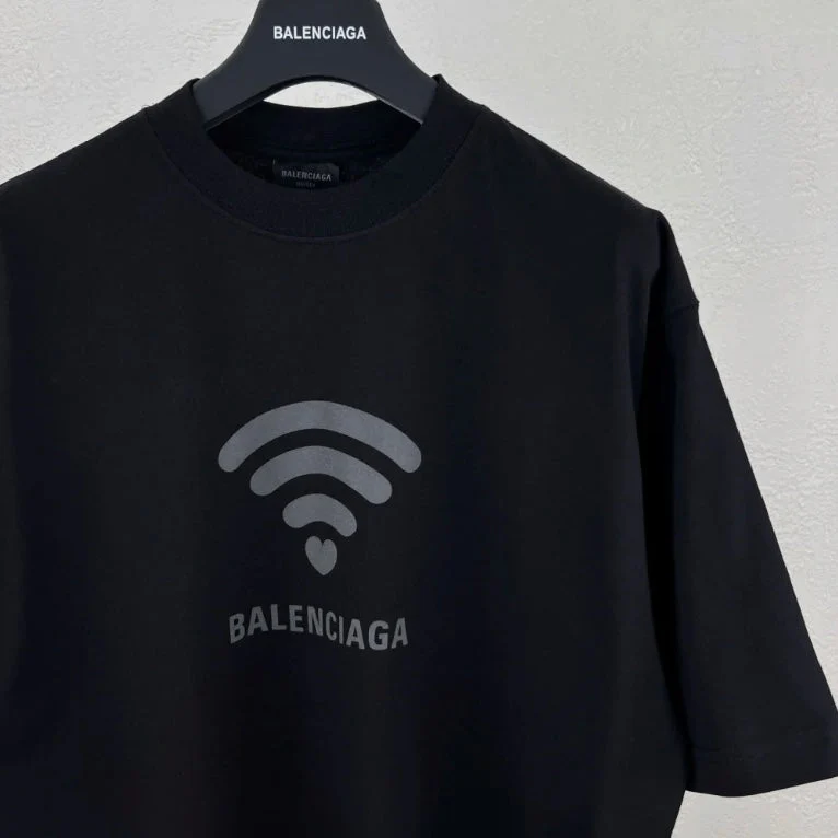 WiFi SignalT-shirt