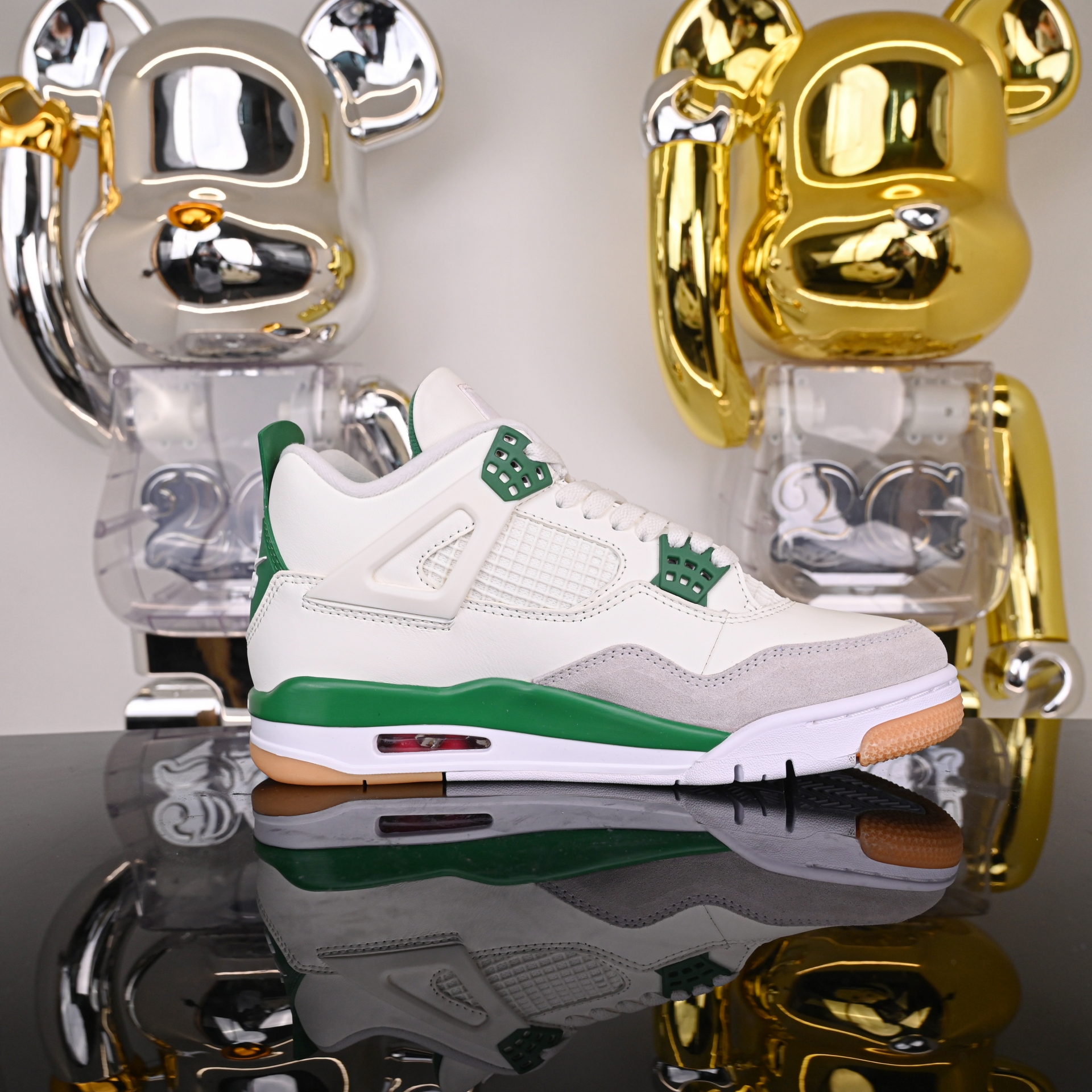 NIKE SB X AIR JORDAN 4 RETRO 'PINE GREEN' DR5415-103