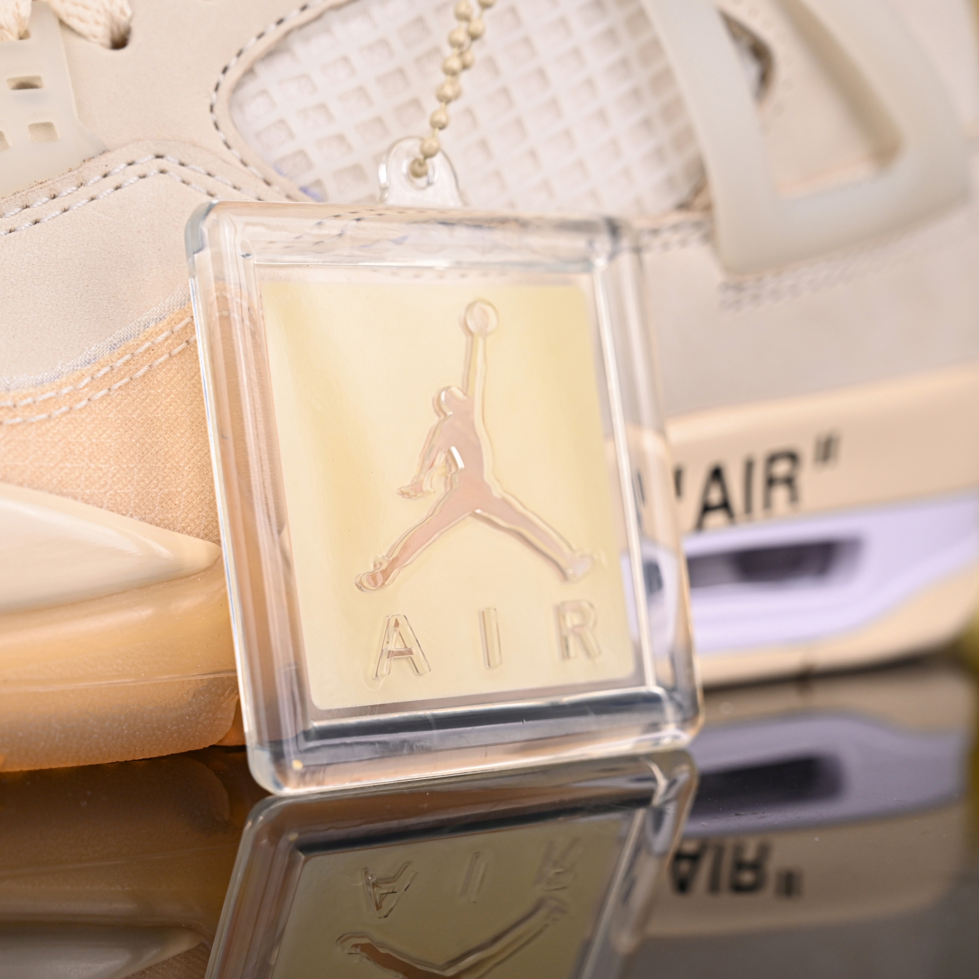 AIR JORDAN OFF-WHITE X WMNS AIR JORDAN 4 SP 'SAIL' CV9388-100