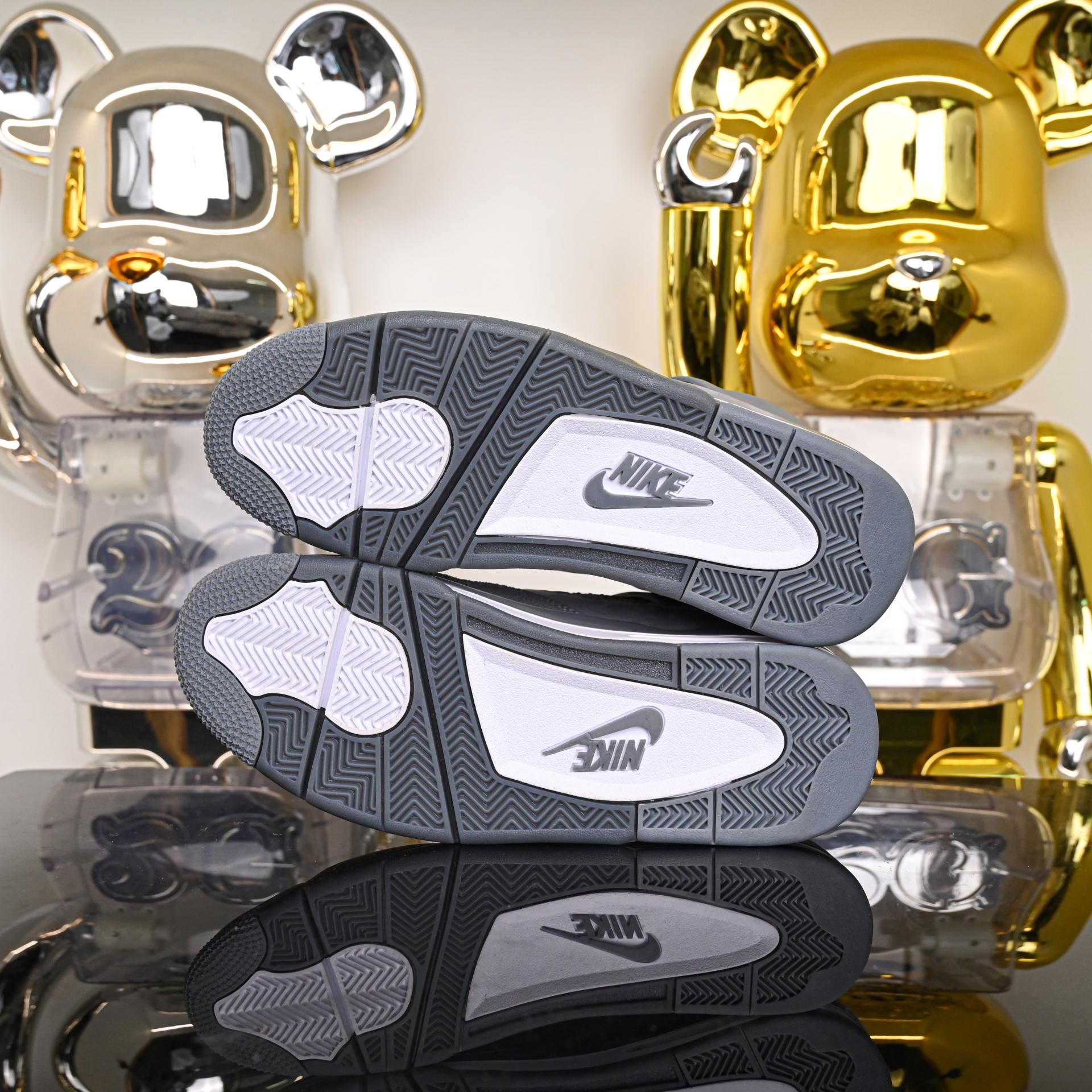 Nigel Sylvester X AIR JORDAN 4 RETRO HF4340-003