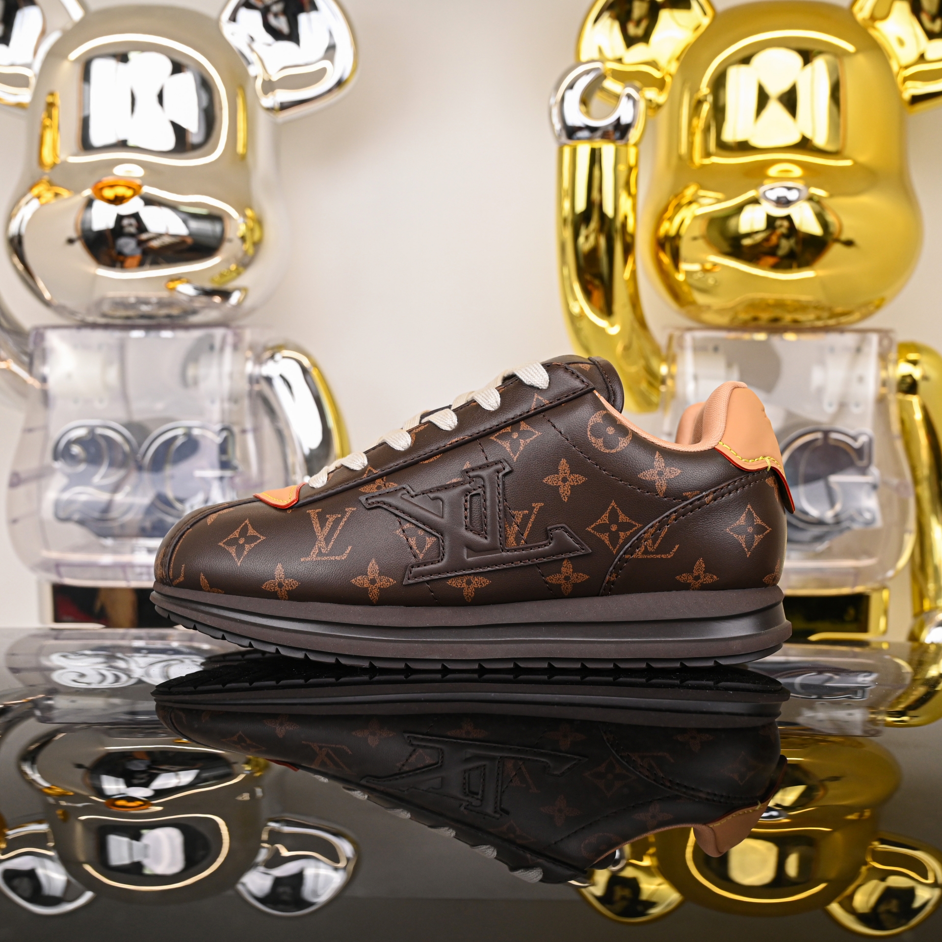 LOUIS VUITTON x Nigo