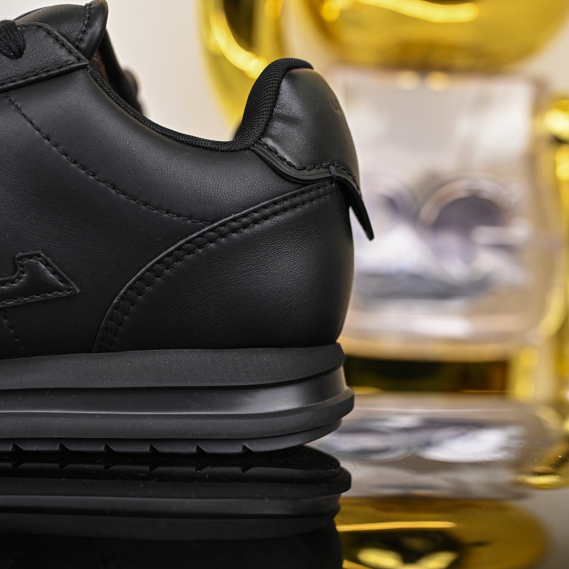 LOUIS VUITTON x Nigo