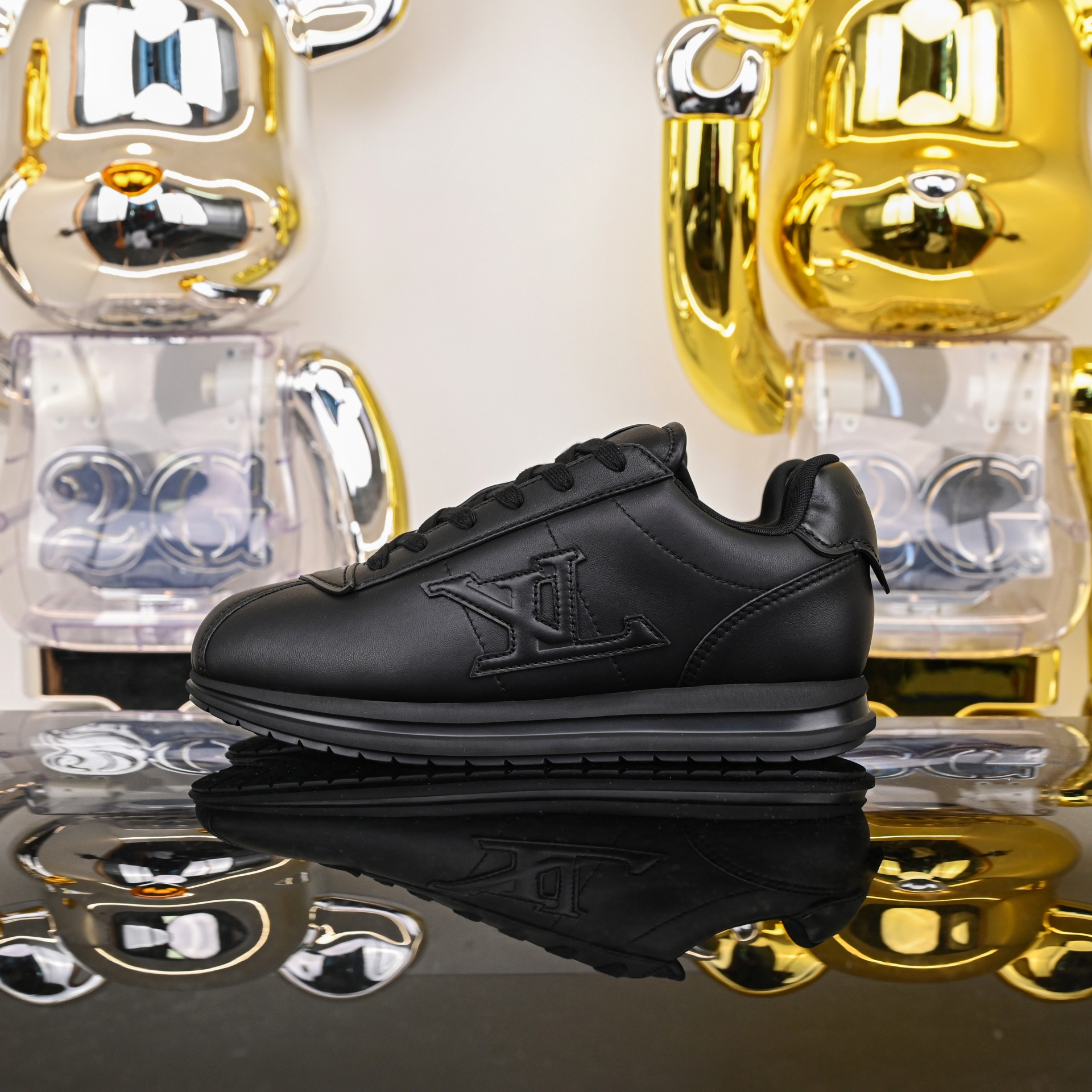 LOUIS VUITTON x Nigo