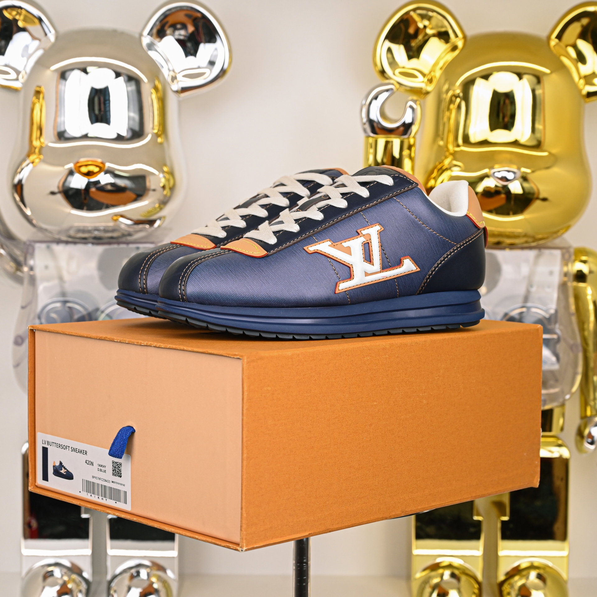 LOUIS VUITTON x Nigo