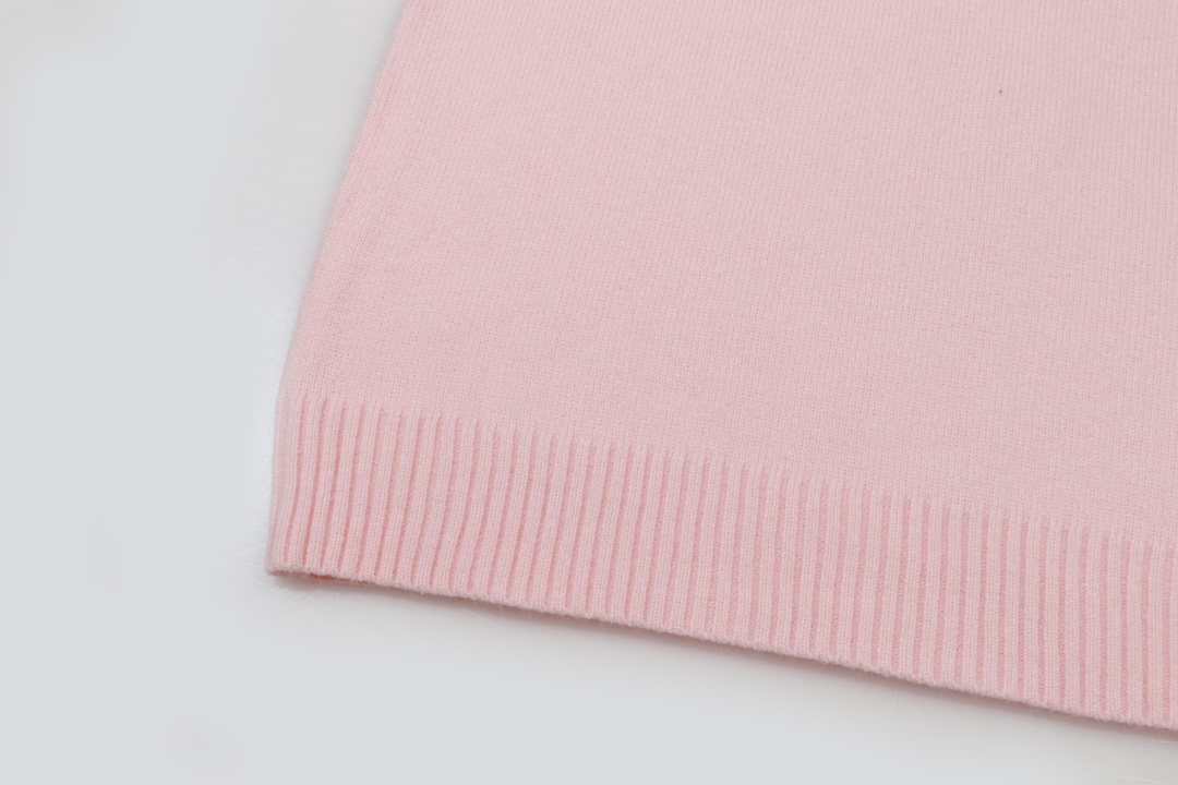 Supreme Embroidered Letter Logo Crewneck Wool Knit Sweater