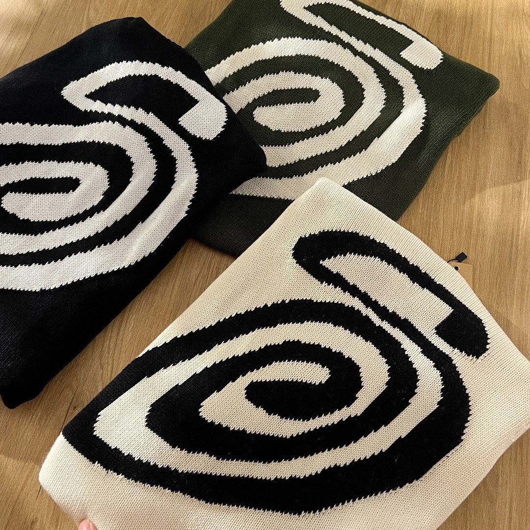 Stussy  S  curly mosquito coil knit sweater