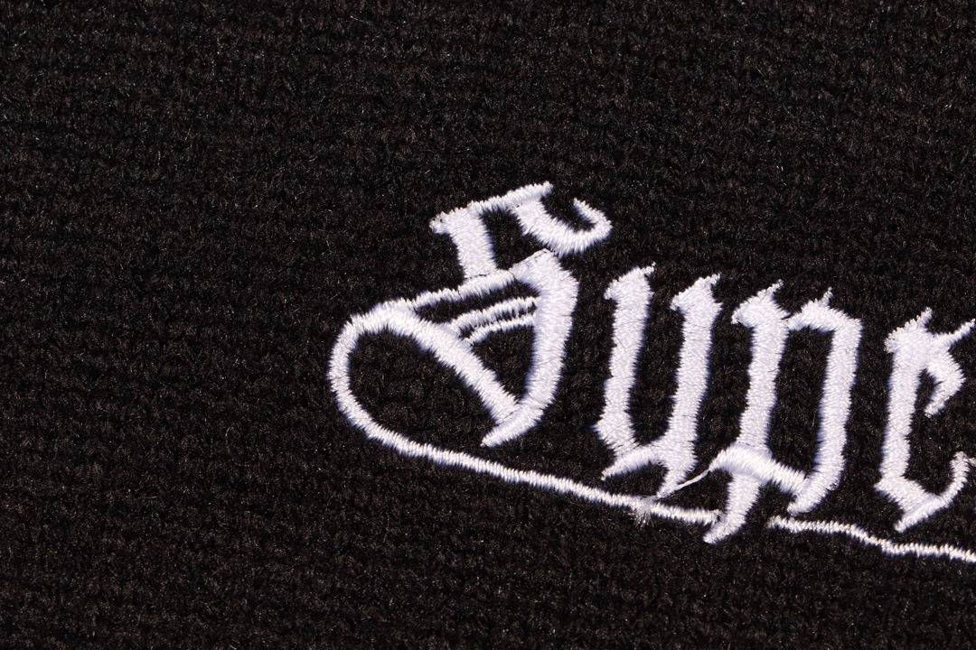 Supreme Embroidered Letter Logo Crewneck Wool Knit Sweater