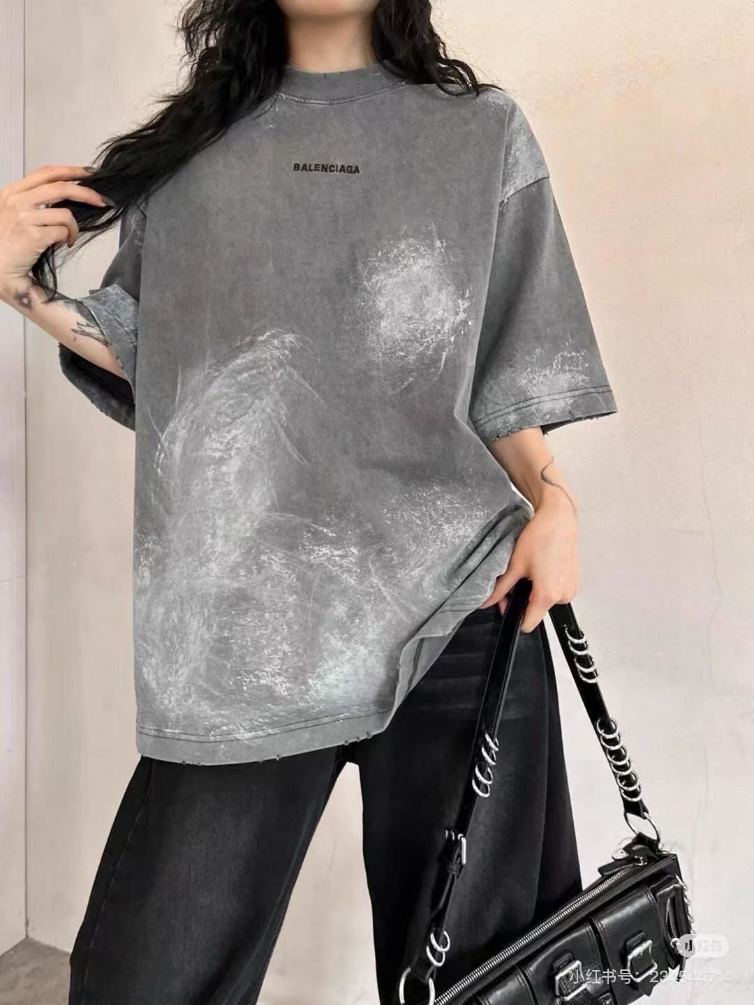 Balanciag@ Washed Distressed Short-Sleeve T-Shirt FW25