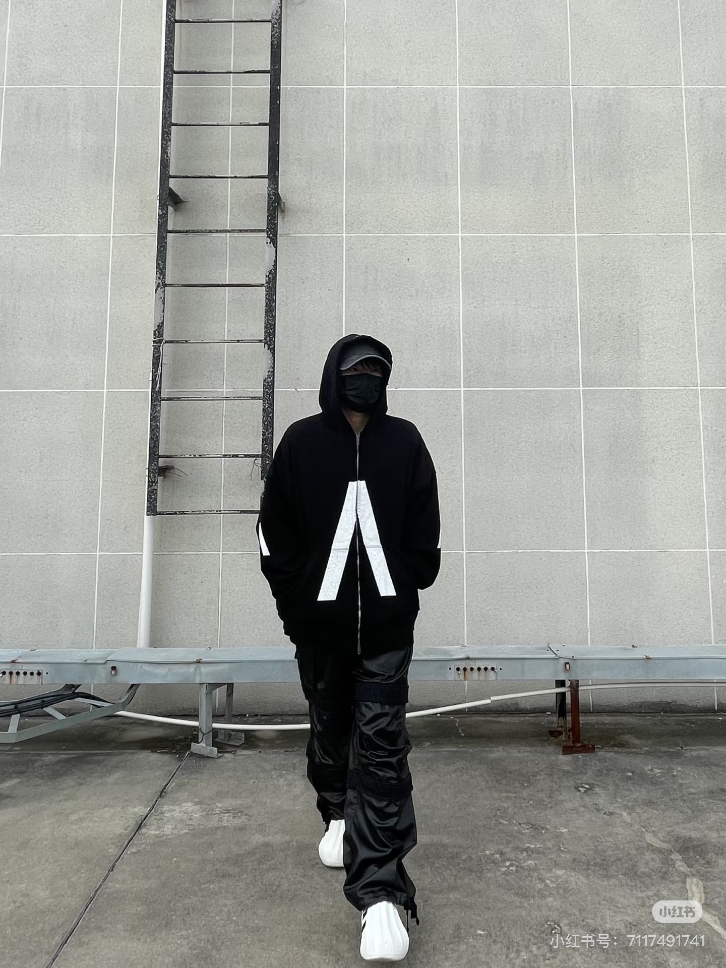 Balanciag@ Cracked Print Zipper Hoodie