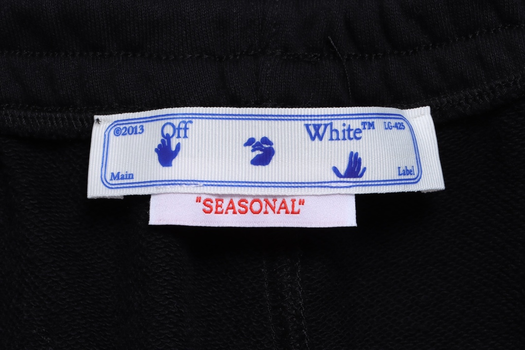 OW ink hand-painted graffiti arrow shorts