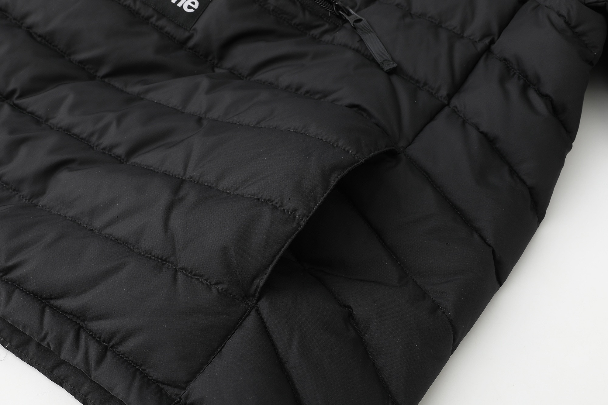 Supreme FW25 WEEK6 Micro Down Half Zip Hooded Pullover