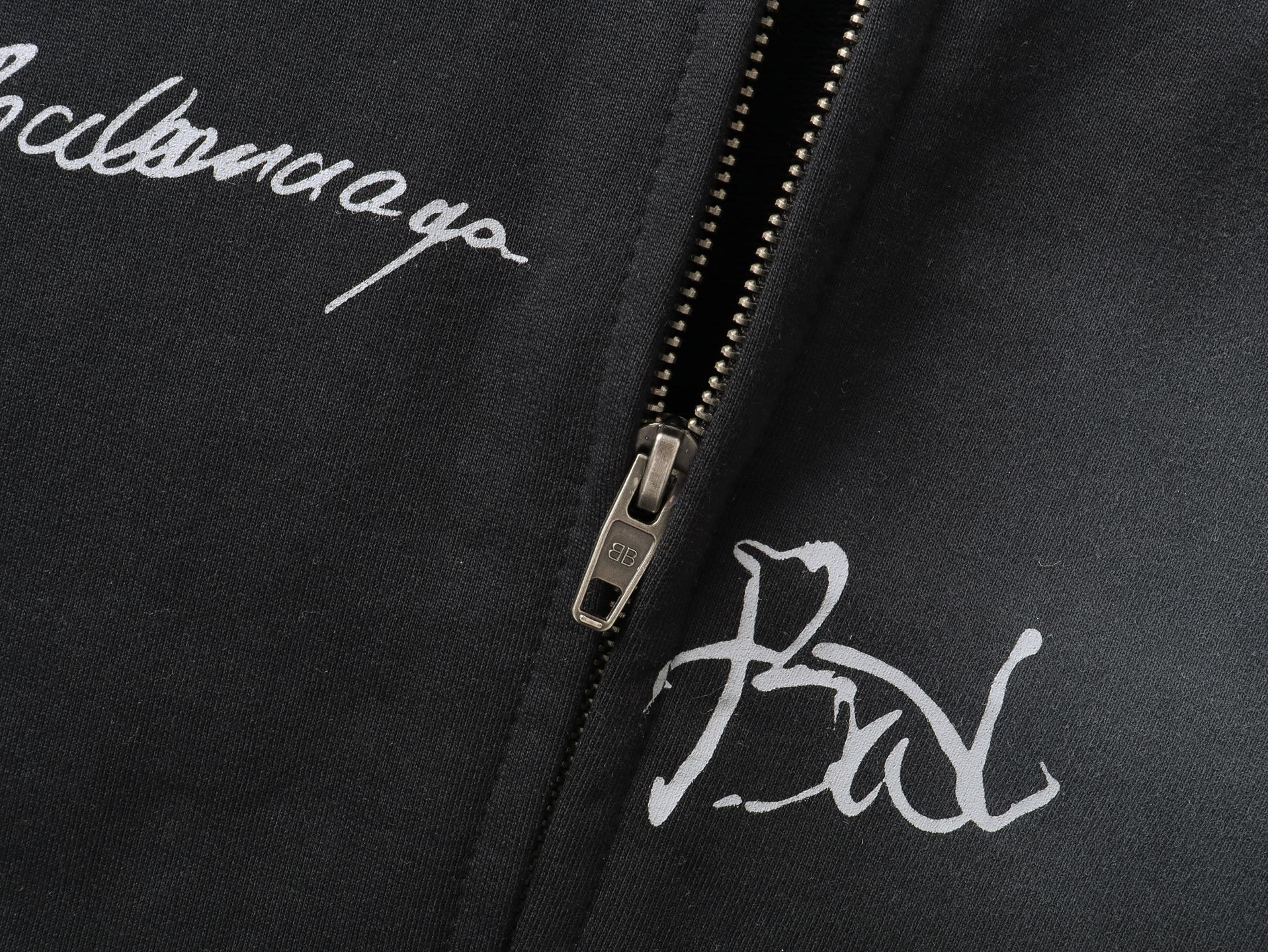 Balanciag@ Signature Print Hand-Painted Graffiti Cardigan Hoodie FW26