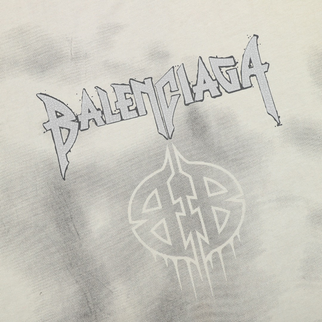 Balancig* Chest letter print T-shirt