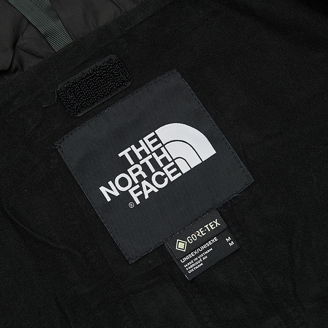 The North Face 1990 Mountain Gore-Tex Tech Jacket Army Green