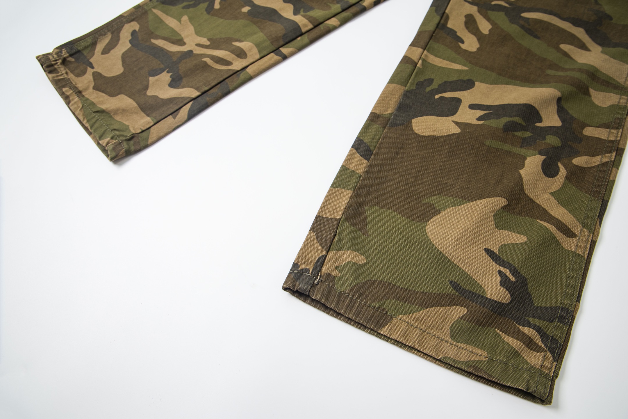 Carhartt Camo Woodcutter Pants