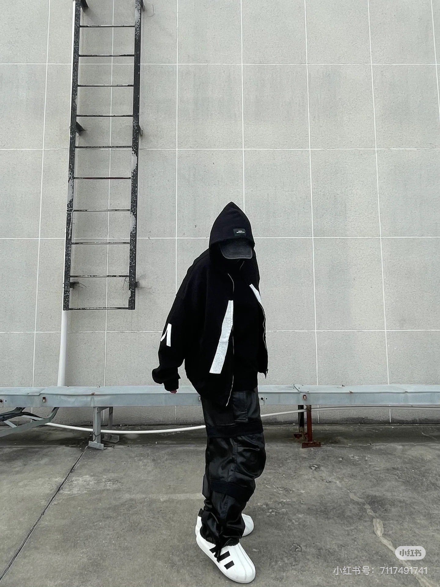 Balanciag@ Cracked Print Zipper Hoodie