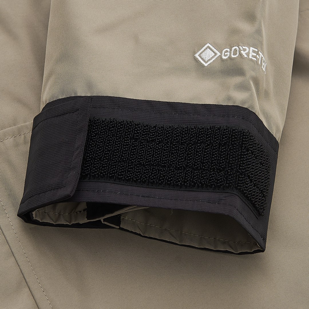 The North Face 1990 Mountain Gore-Tex Tech Jacket Olive Green