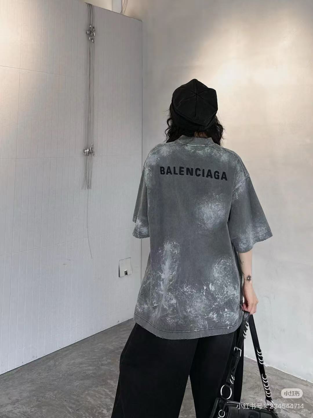 Balanciag@ Washed Distressed Short-Sleeve T-Shirt FW25