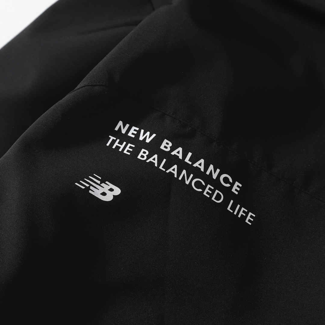 New Balance Solid-color Fur-trimmed Mid-length Hooded Down Jacket