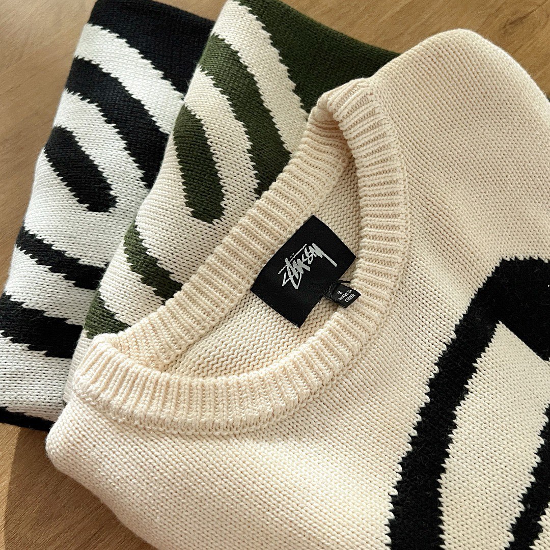 Stussy  S  curly mosquito coil knit sweater