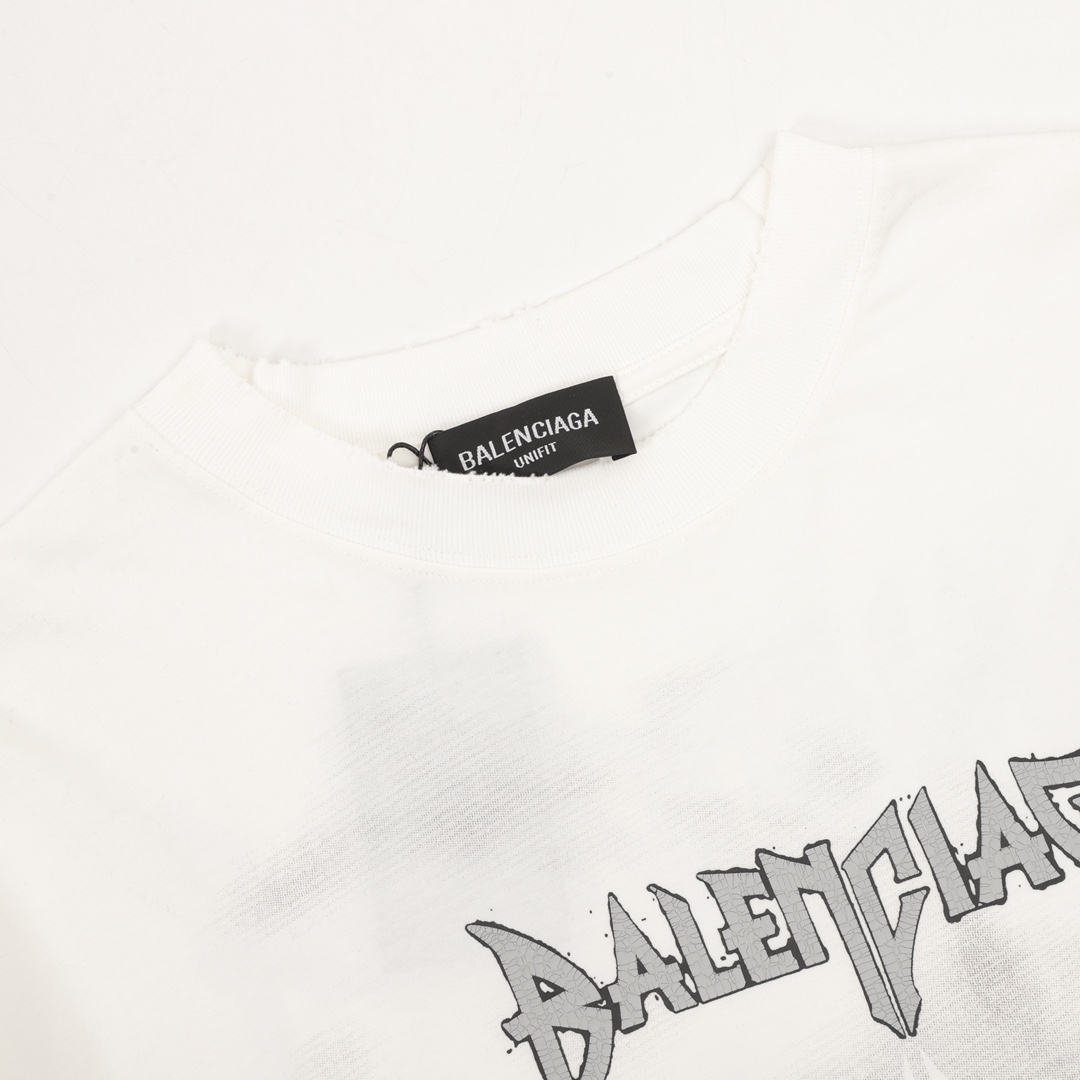 Balancig* Chest letter print T-shirt