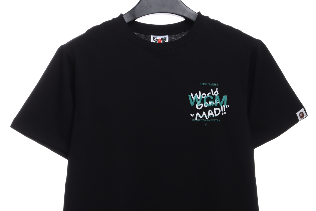 BAPE chest graffiti letters short sleeves