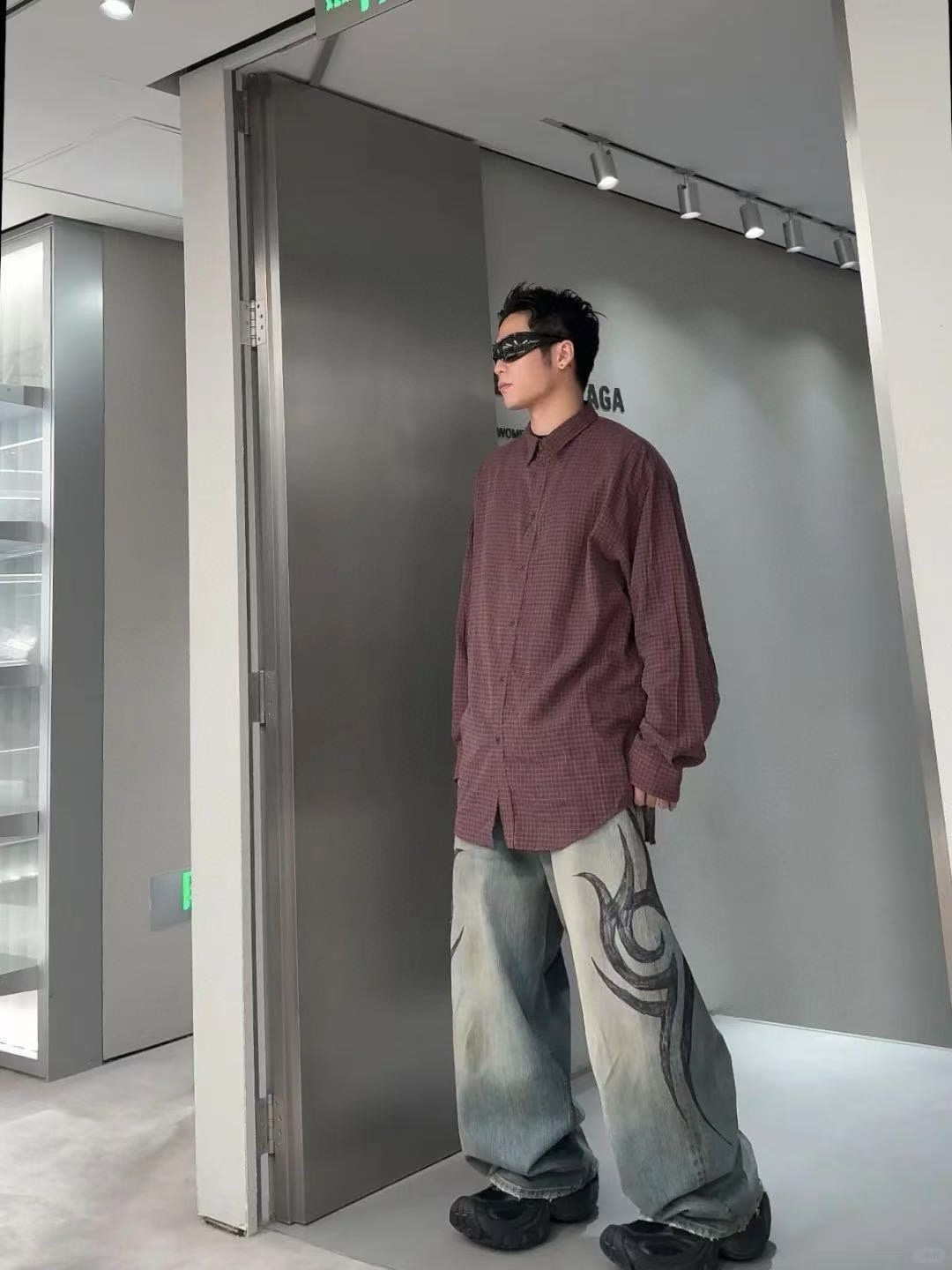 Balanciag@ Plaid Long-Sleeve Collared Shirt