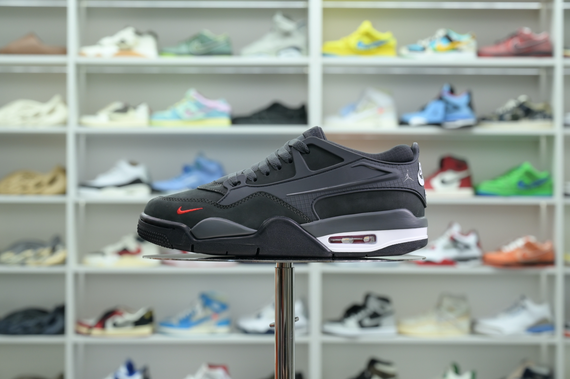 Nigel Sylvester x Jordan Air Jordan 4 RM SP “Anthracite”