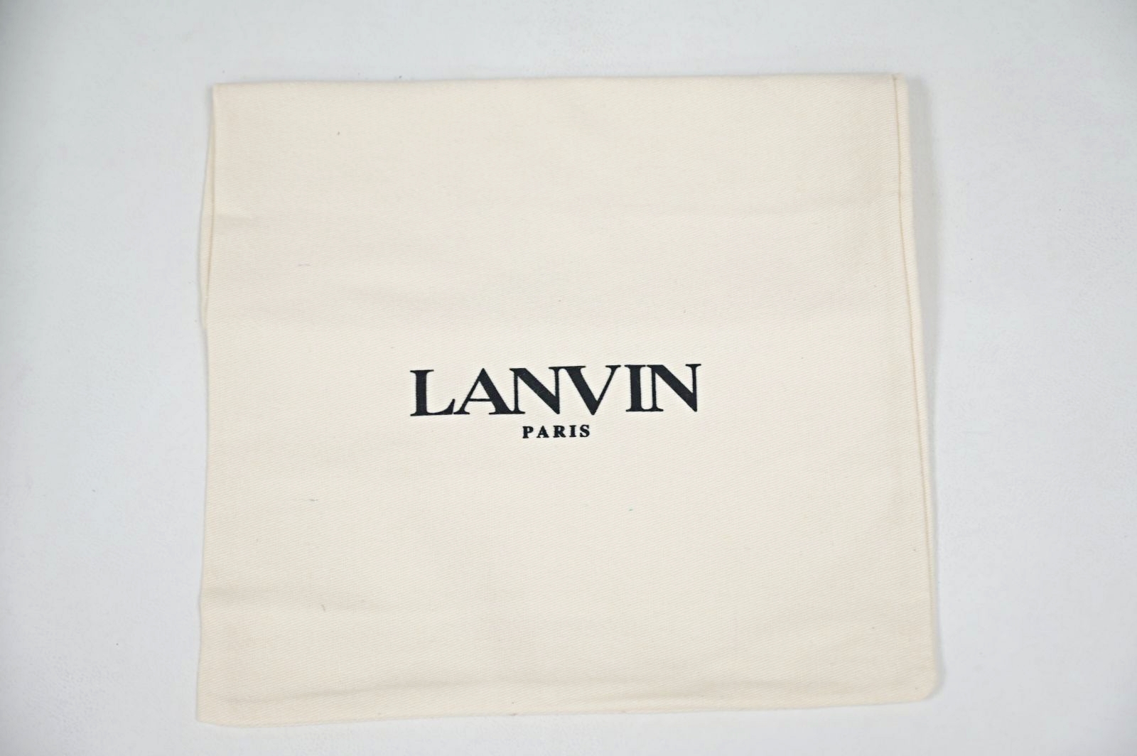 Lanv*n  Curb