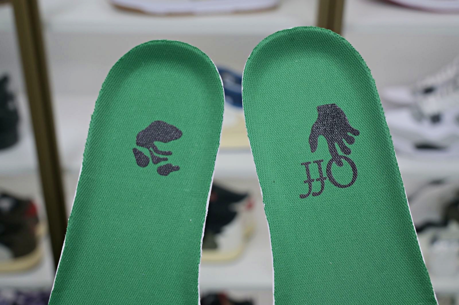 OFF-WHITE Ous Of Office