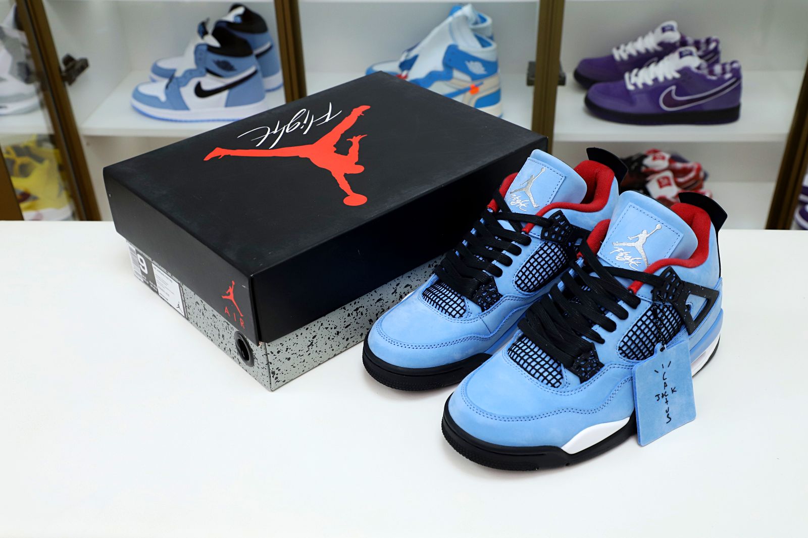 TRAVIS SCOTT X AIR JORDAN 4 RETRO 'CACTUS JACK' FRIENDS & FAMILY