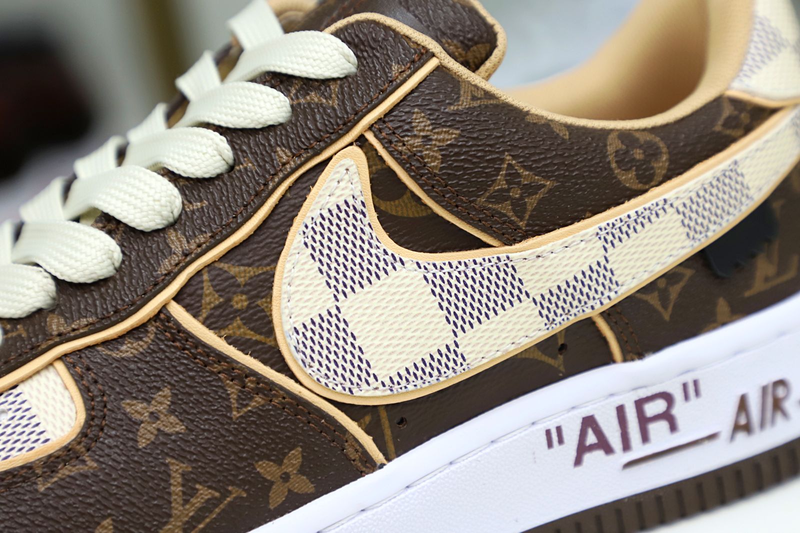 LOUIS AIR FORCE 1