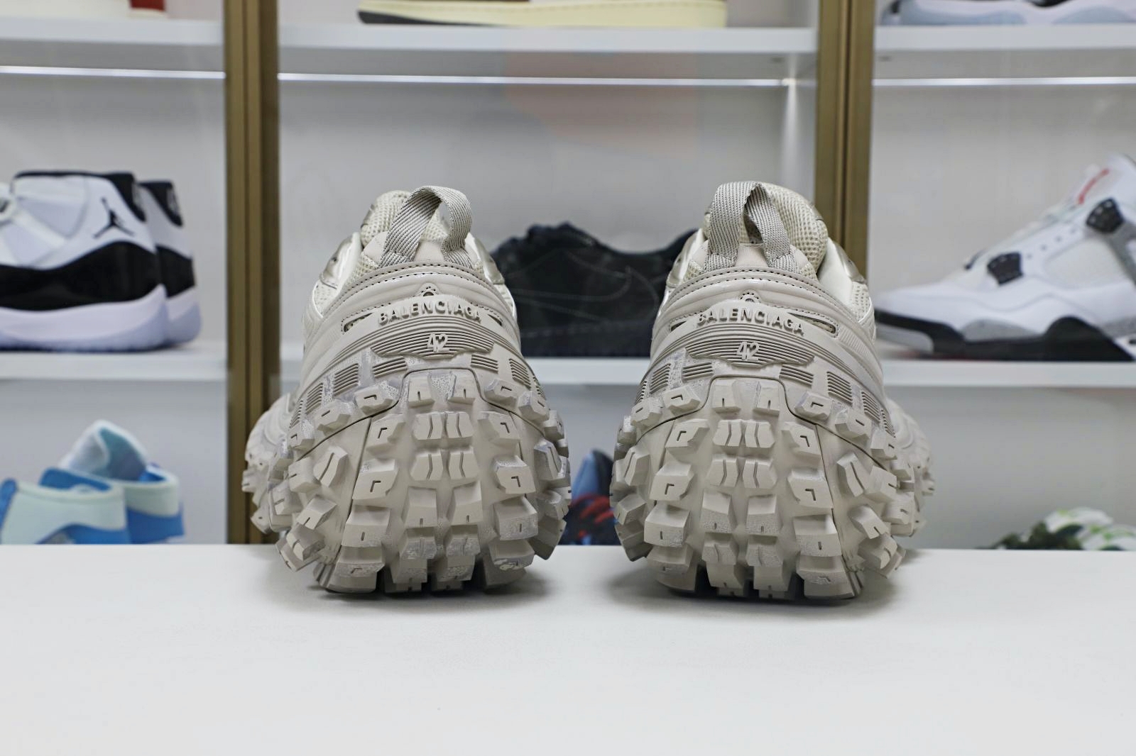 Balenciaga  Defender